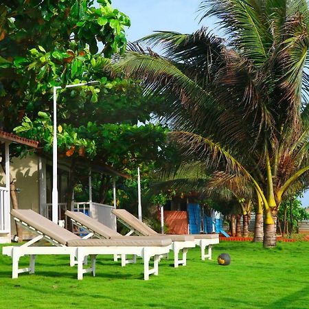 Sea View Beach Resort Shekhadi Shrivardhan Exterior photo